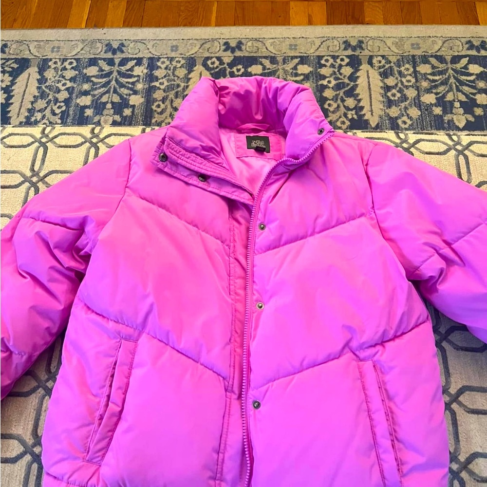 Women’s Puffer Jacket. Worn once. Like new!